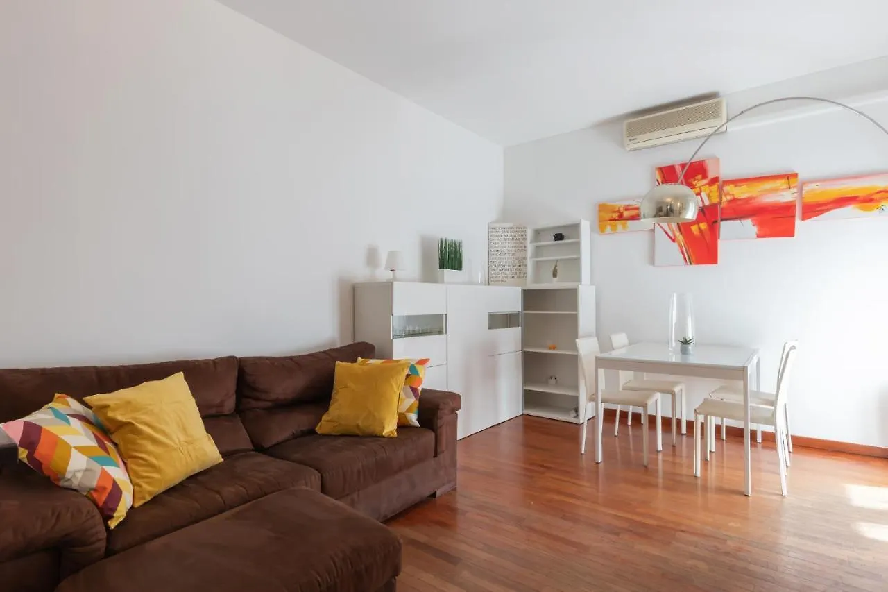 Terrace At 20 Minutes From Duomo - Homeunity Milan Italy