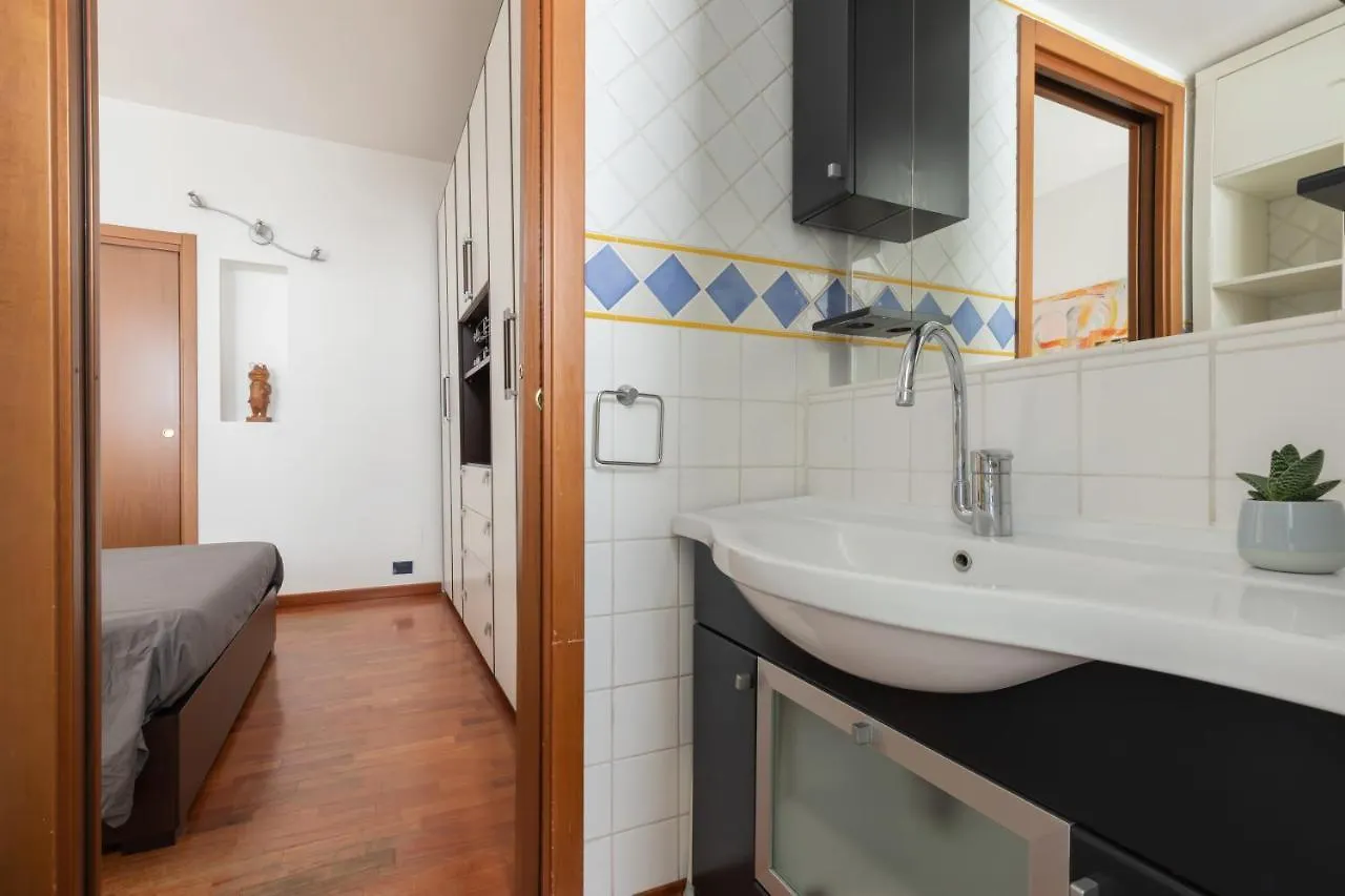 Terrace At 20 Minutes From Duomo - Homeunity Milan